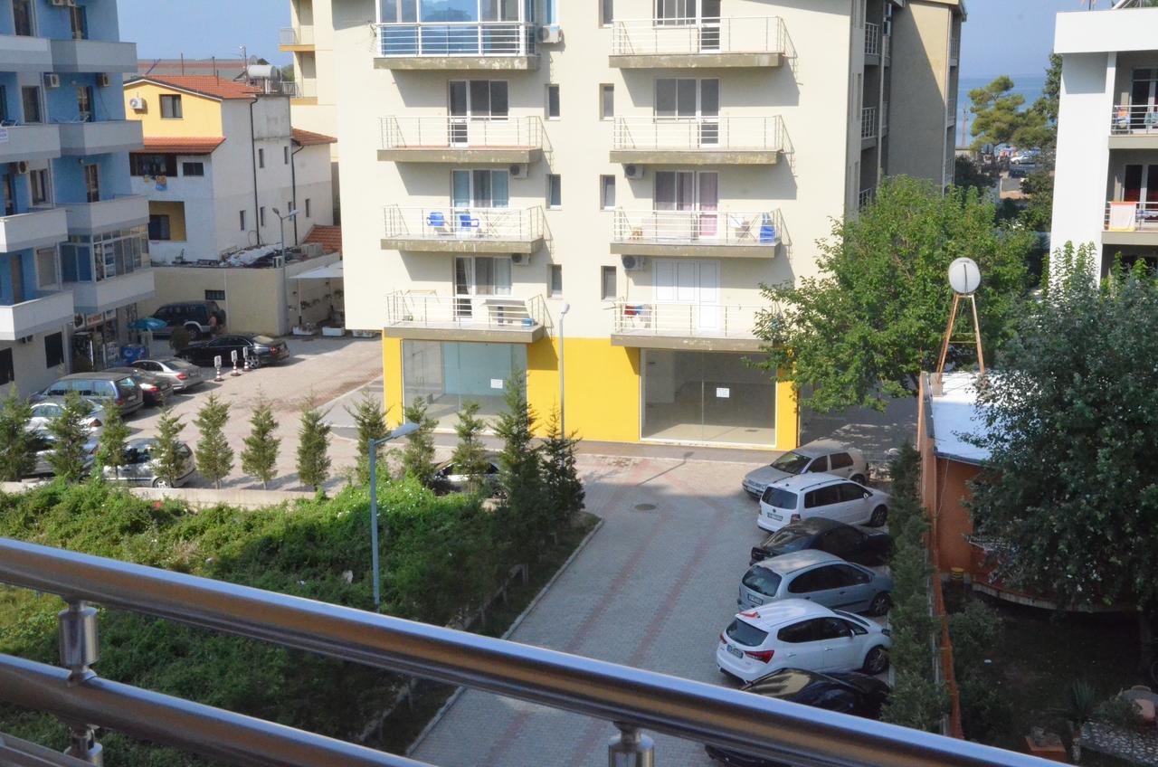 Everest Apartments Shëngjin Exterior foto